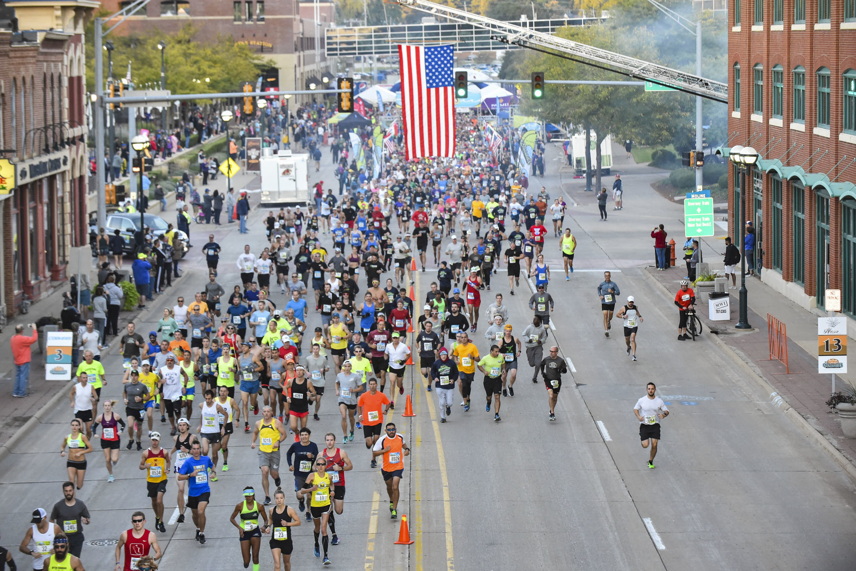 092318-qc-marathon-jg-09a.jpg